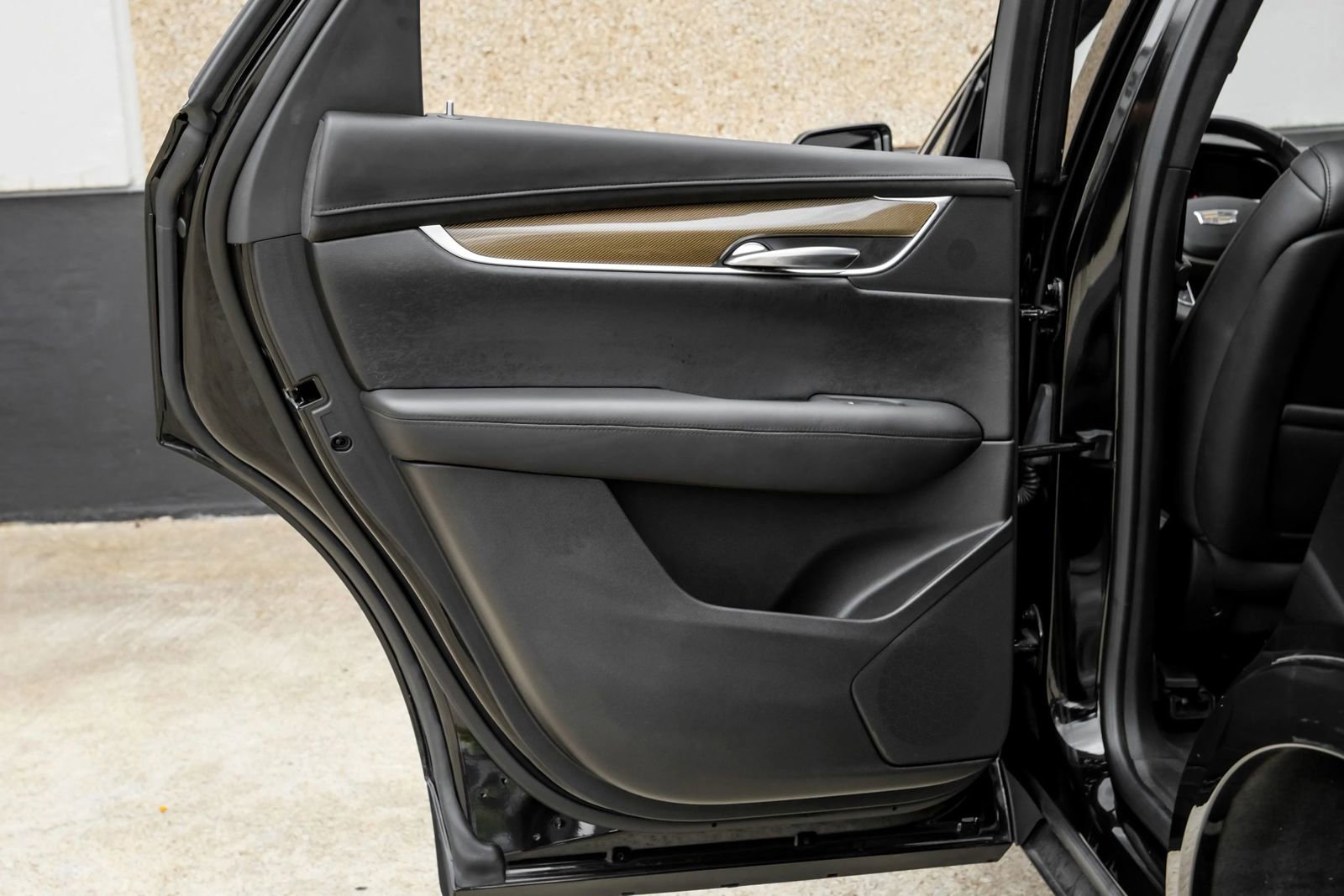 Used 2017 Cadillac XT5 Platinum image 60