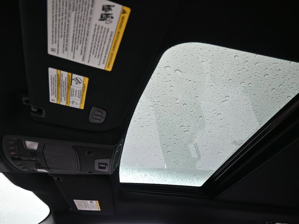 Certified 2018 Ford F150 Platinum w/ Equipment Group 701A Luxury image 19