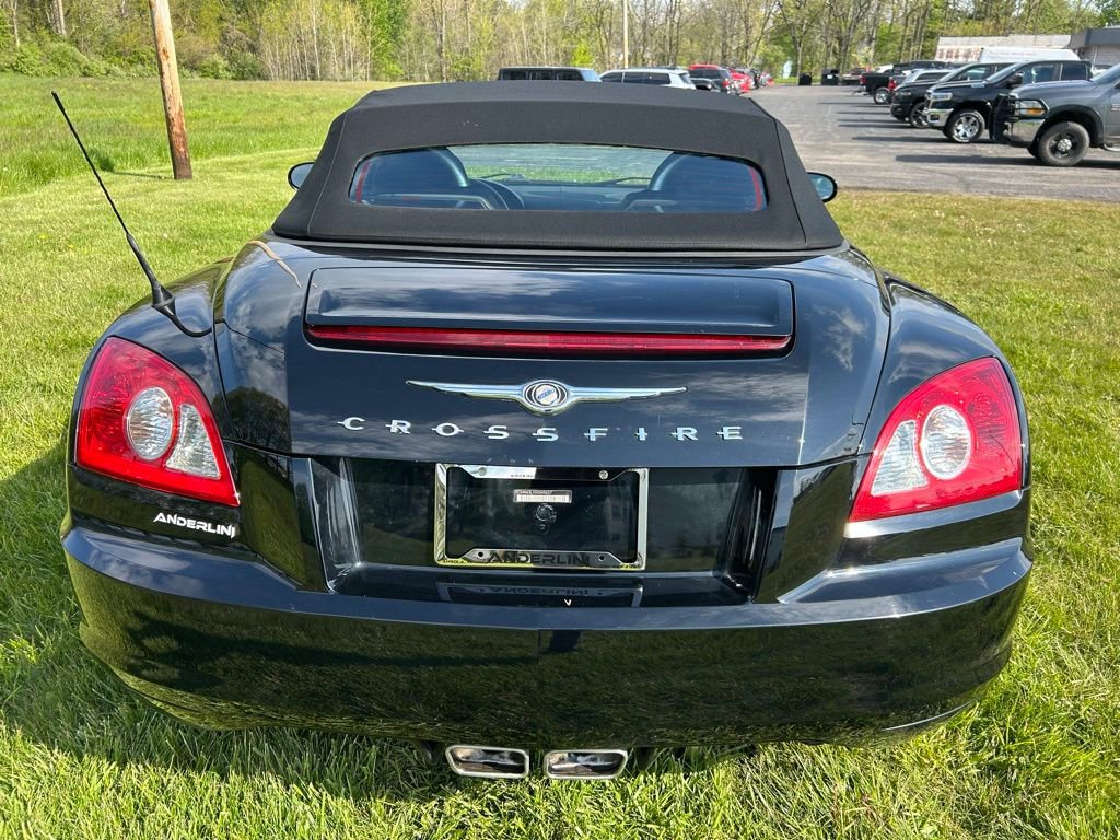 Used 2005 Chrysler Crossfire Limited RWD image 3