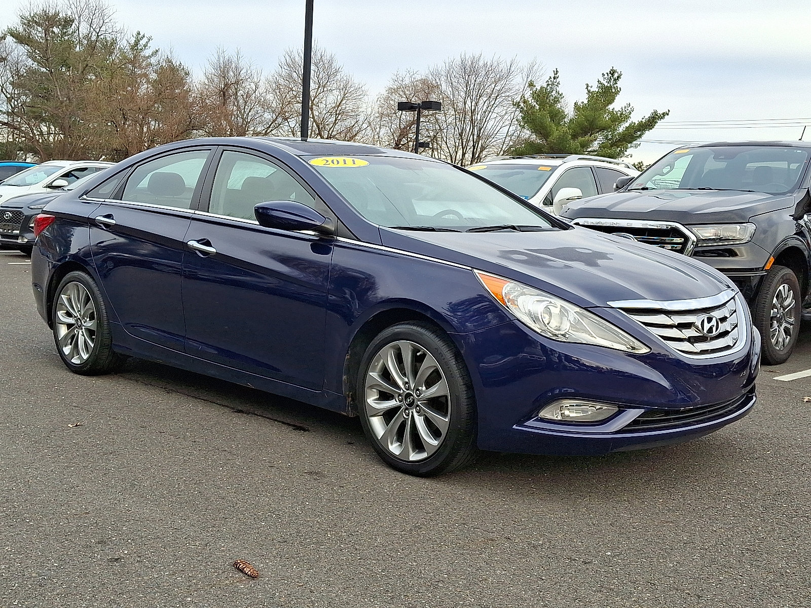 Used 2011 Hyundai Sonata SE w/ Navigation & Sunroof Pkg 4