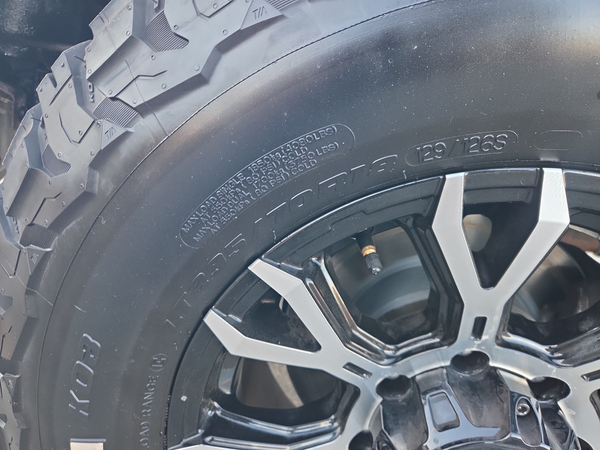 Used 2020 Ford F350 Platinum AWD/4WD image 7