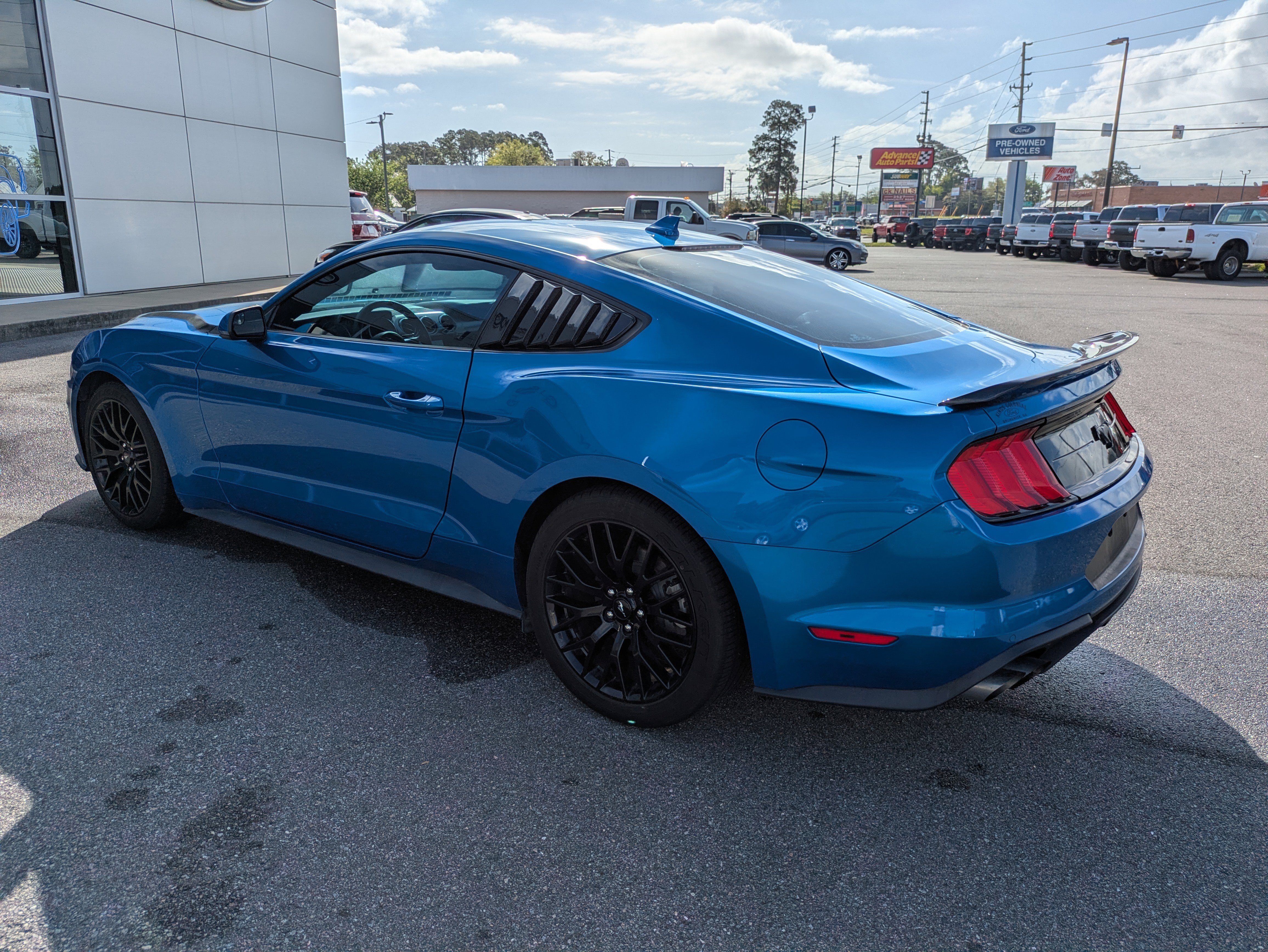 Used 2020 Ford Mustang Coupe w/ Equipment Group 101A image 6