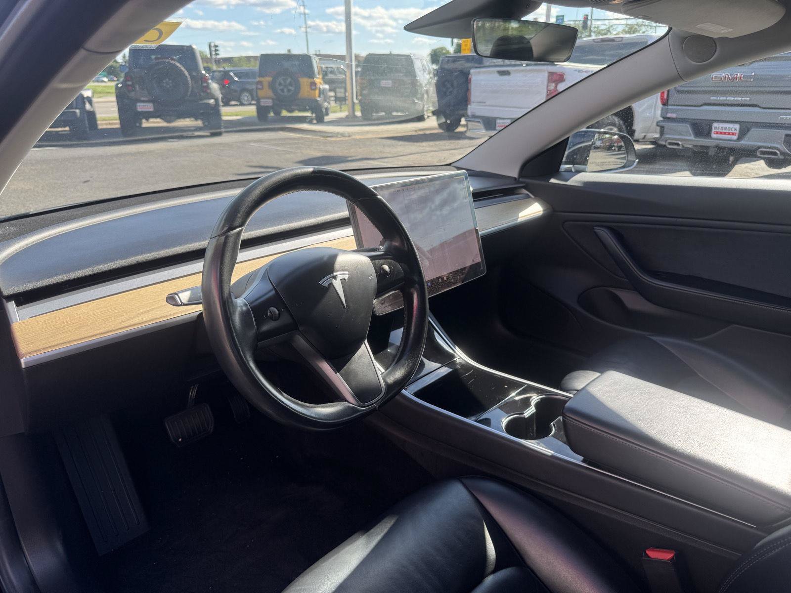 Used 2018 Tesla Model 3 Long Range AWD/4WD image 17