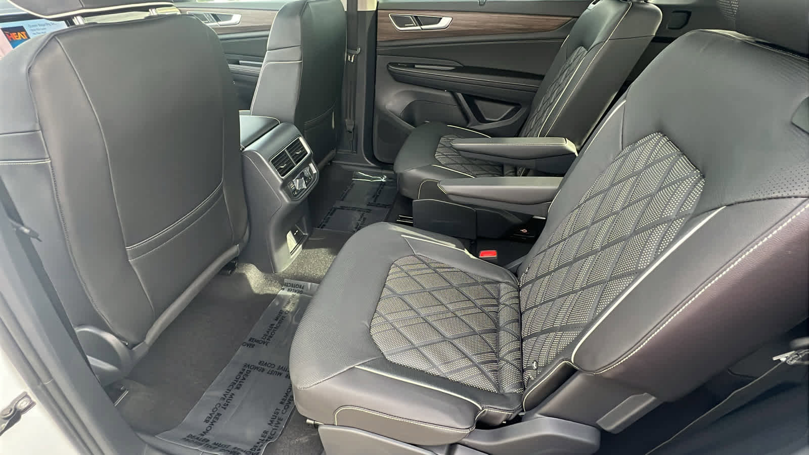 New 2026 Volkswagen Atlas SEL Premium R-Line image 24