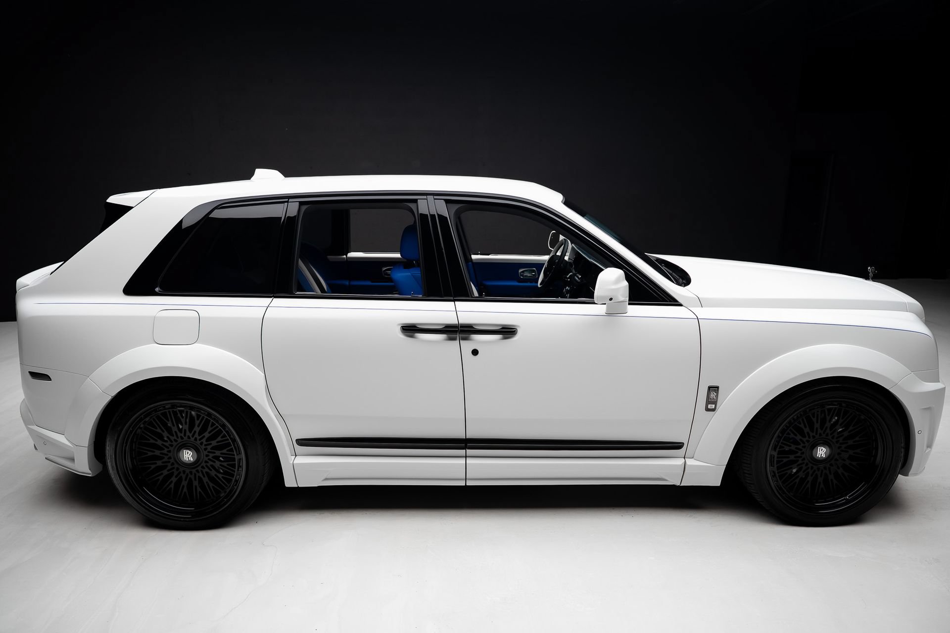 Used 2024 Rolls-Royce Cullinan Black Badge w/ Driver's Package AWD/4WD image 35