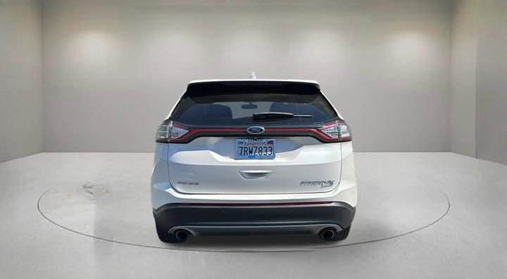 Used 2016 Ford Edge Titanium w/ Technology Package AWD/4WD image 3