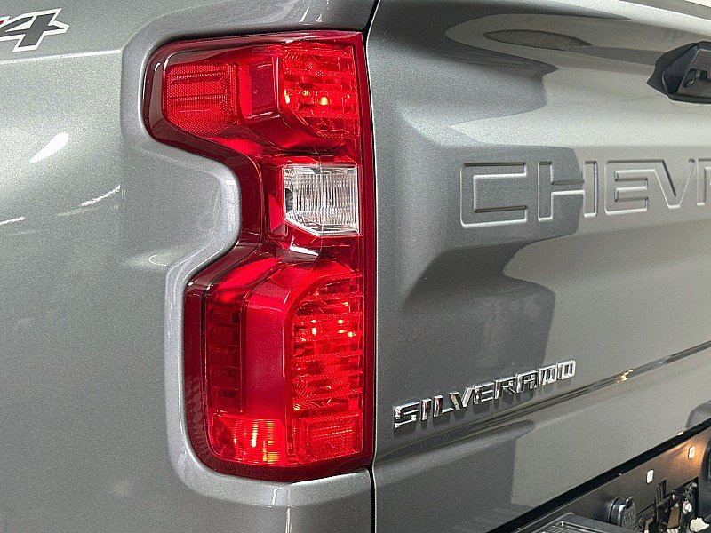 Used 2024 Chevrolet Silverado 1500 LT AWD/4WD image 22