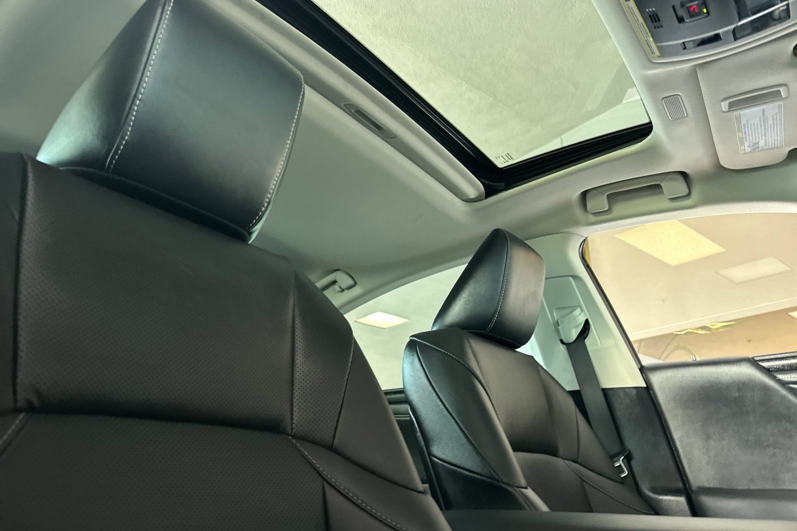 Used 2024 Lexus ES 350 w/ Premium Package FWD image 13
