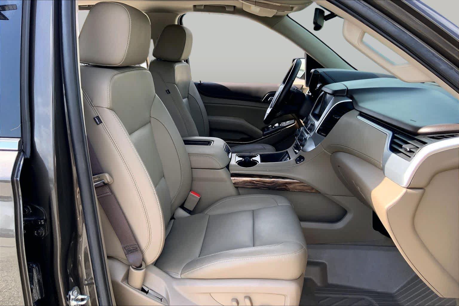 Used 2020 GMC Yukon XL SLT w/ Premium Edition RWD image 9