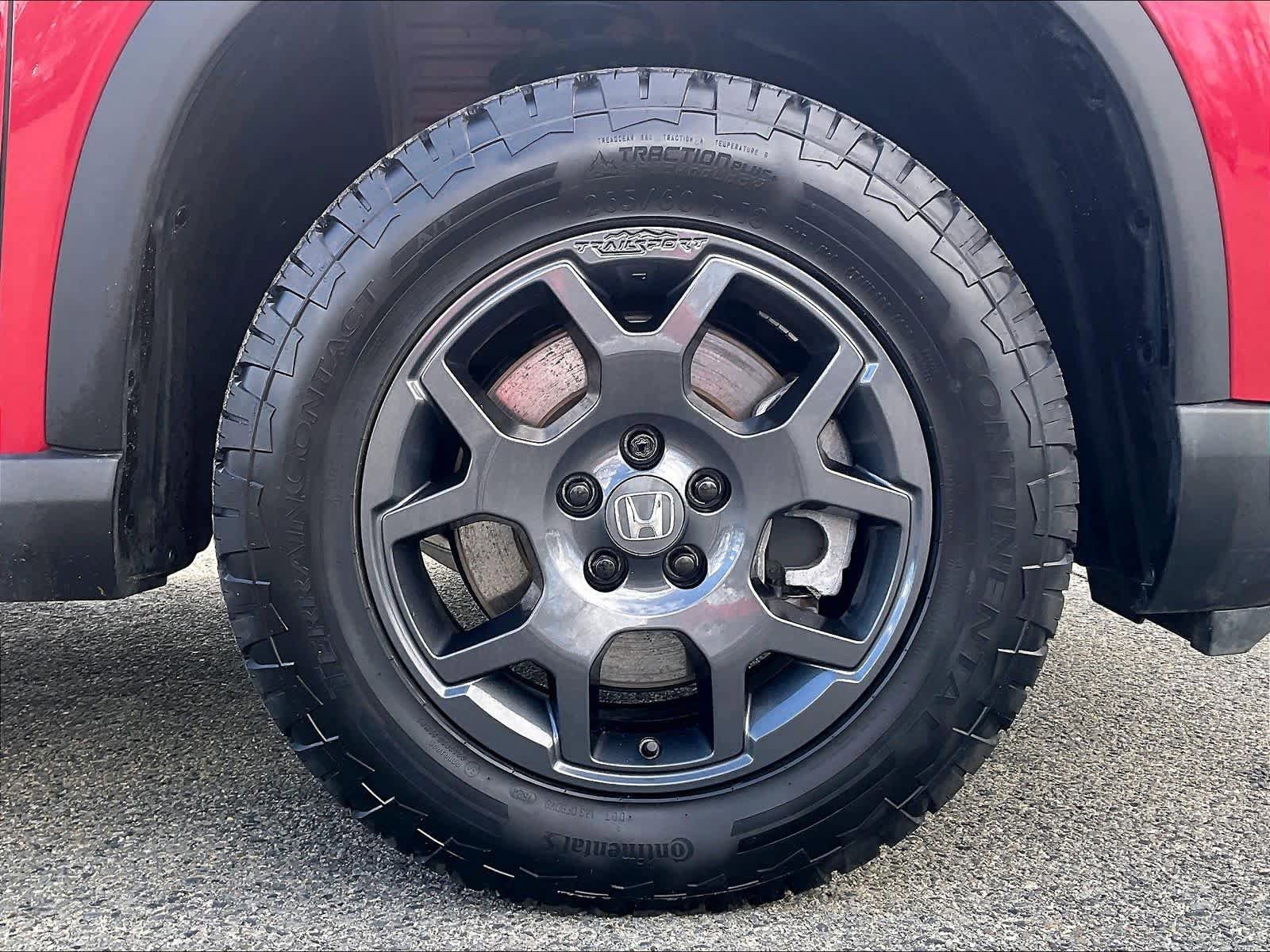 Used 2025 Honda Pilot TrailSport image 7