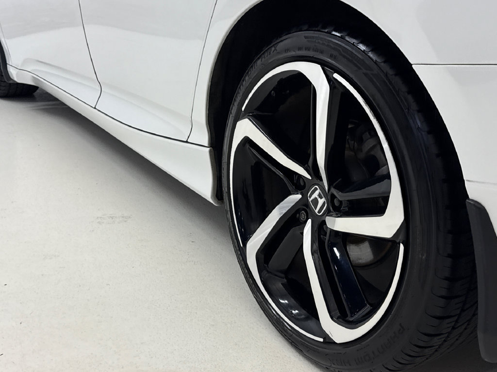 Used 2018 Honda Accord Sport image 10