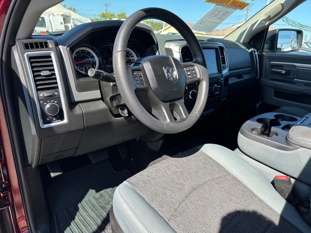 Used 2019 RAM 1500 Classic SLT image 16