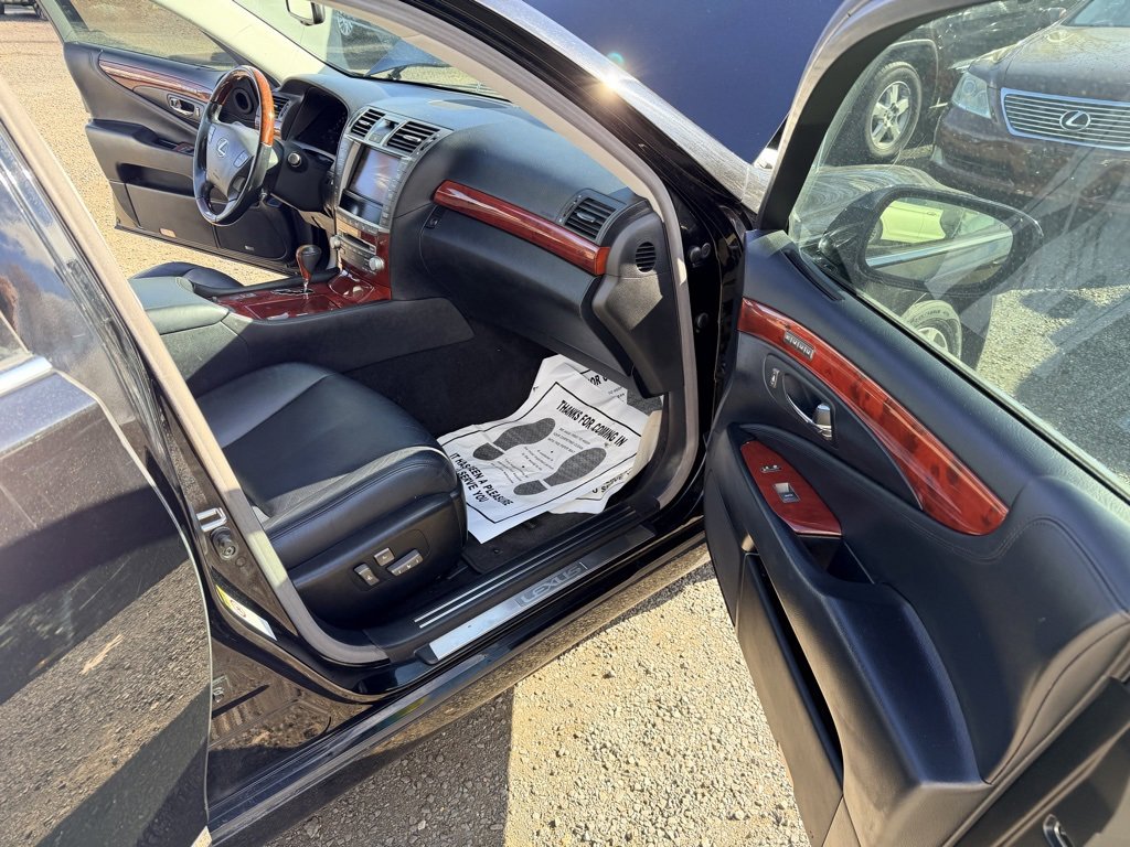 Used 2011 Lexus LS 460 AWD image 23