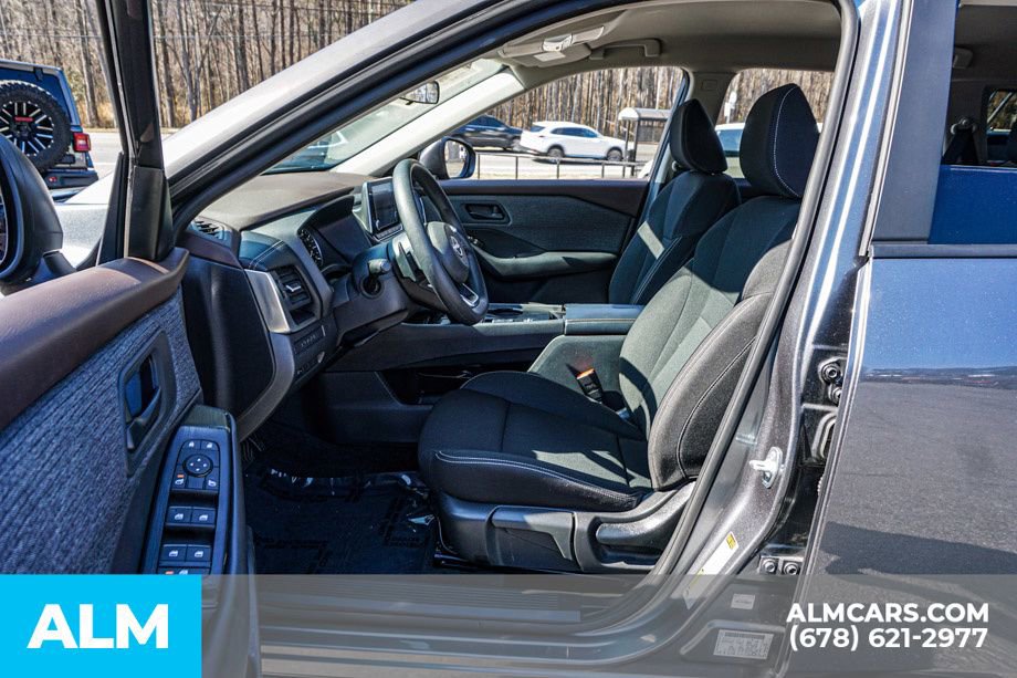 Used 2023 Nissan Rogue S image 19