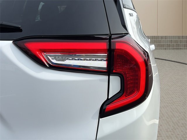 Used 2023 GMC Terrain SLT image 13