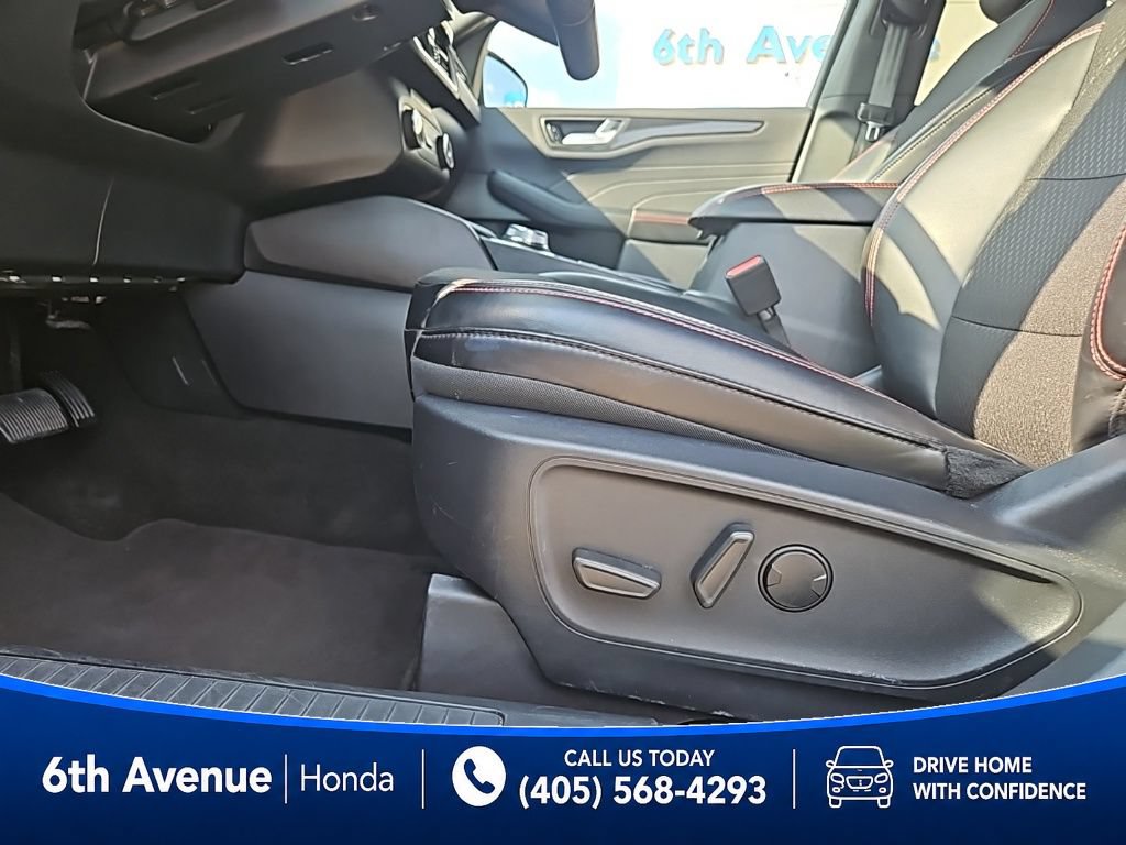 Used 2025 Ford Escape ST-Line AWD/4WD image 11