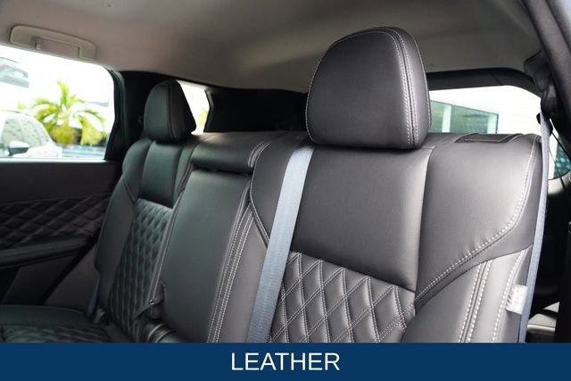 Used 2022 Mitsubishi Outlander SEL image 14