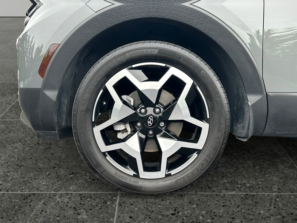 Used 2022 Hyundai Santa Cruz Limited AWD/4WD image 5