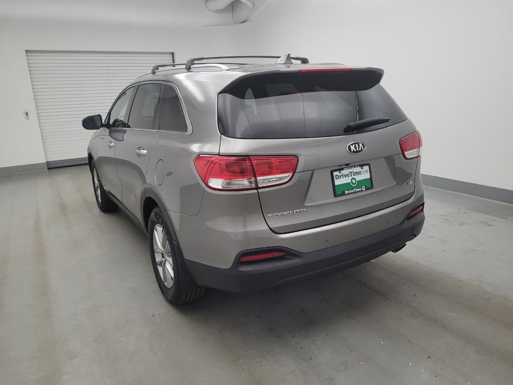 Used 2017 Kia Sorento AWD w/ LX V6 Convenience Package image 5