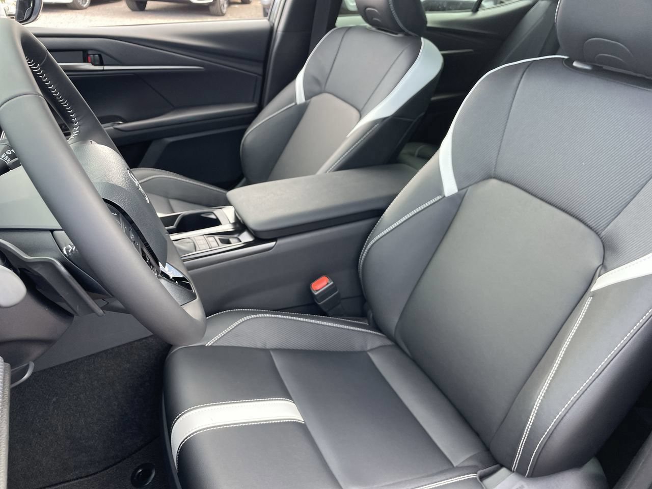 New 2026 Toyota Camry SE FWD image 18