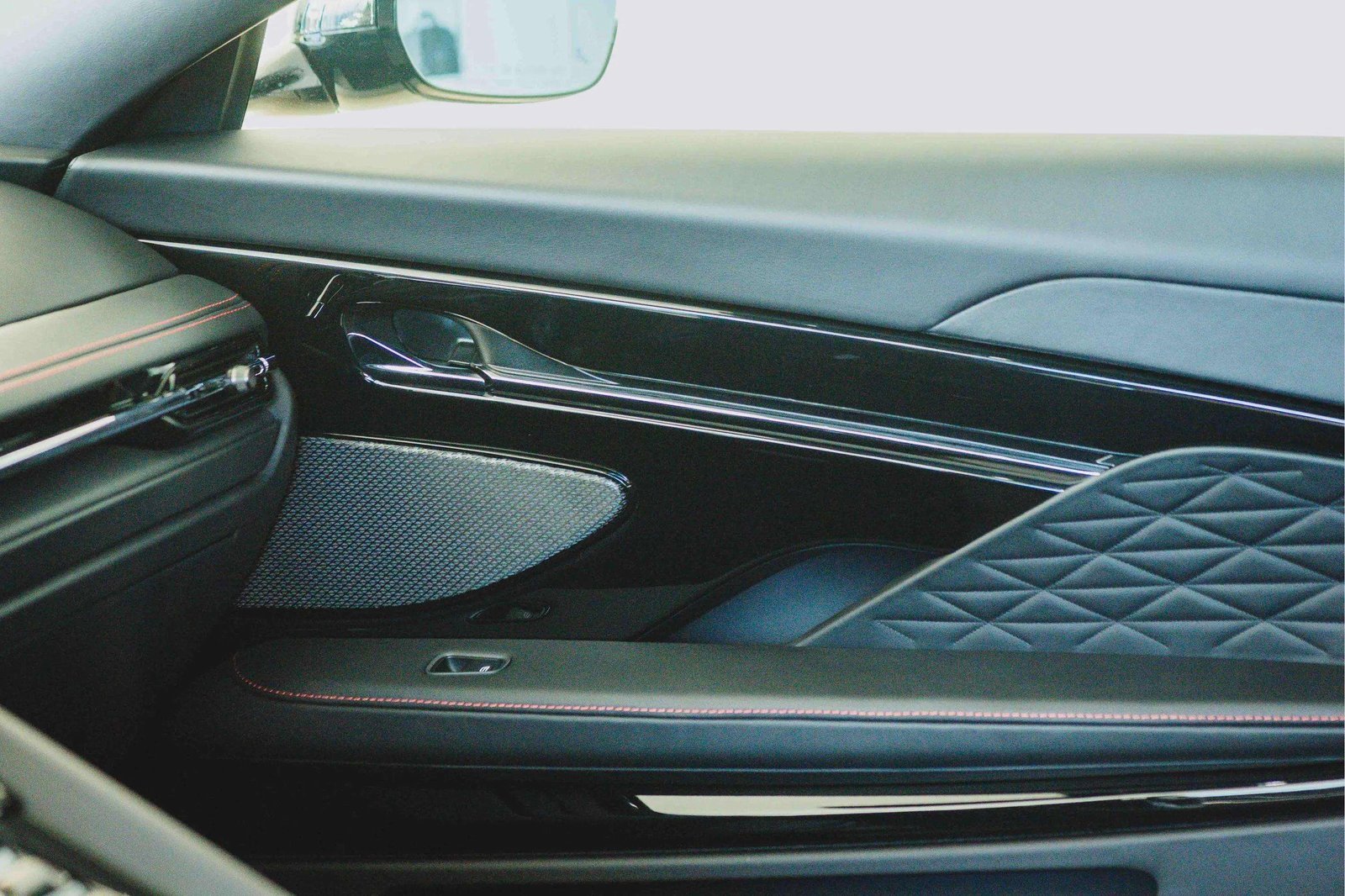 New 2025 Aston Martin DB12 Coupe image 10