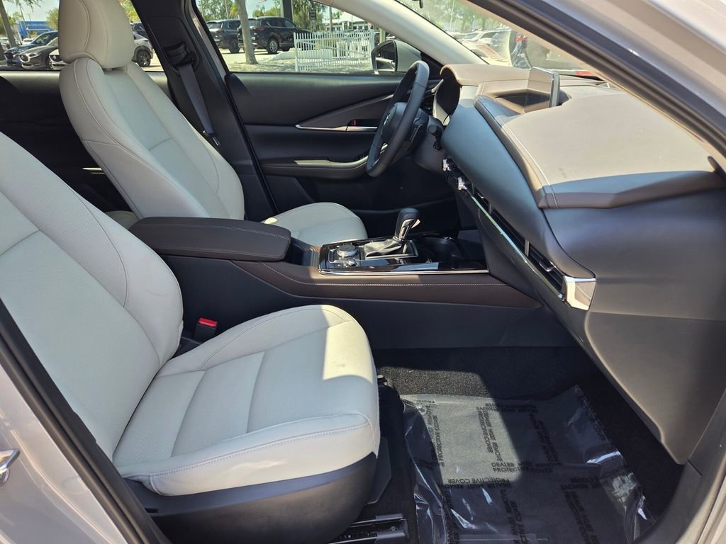 Certified 2025 MAZDA CX-30 AWD 2.5 S w/ Premium Package image 16