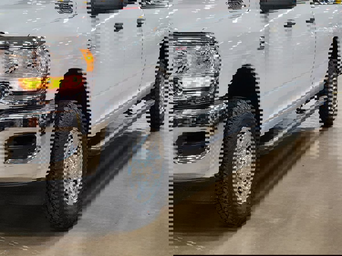 Used 2023 RAM 3500 Tradesman w/ Chrome Appearance Group image 16