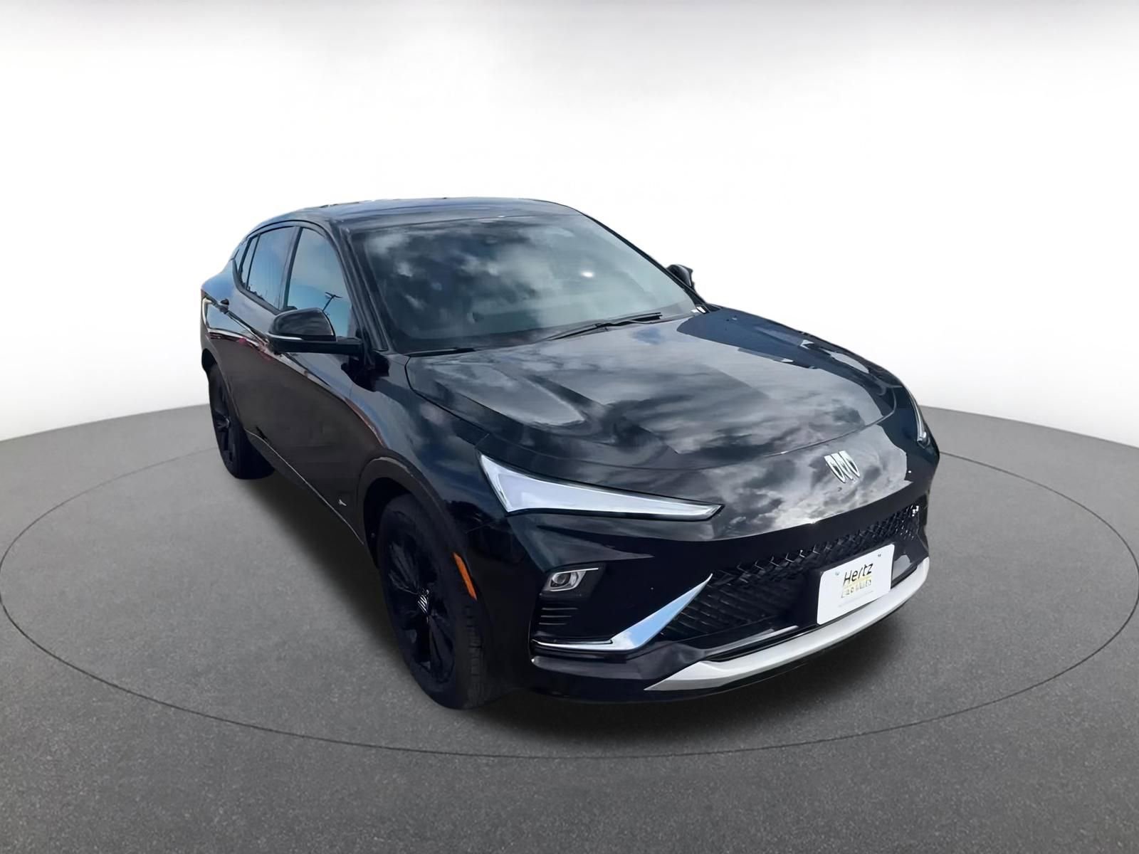 Used 2025 Buick Envista Sport Touring image 3