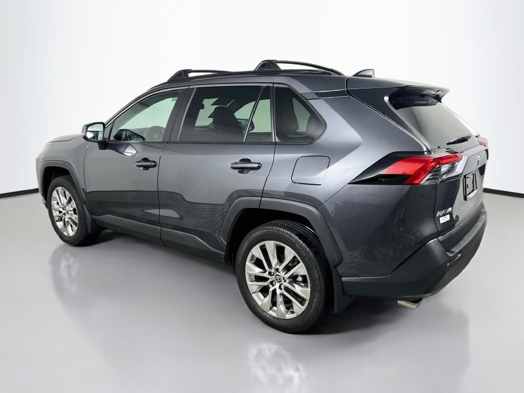 Used 2025 Toyota RAV4 XLE Premium FWD image 5
