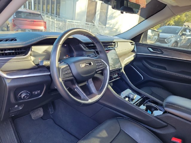 Used 2022 Jeep Grand Cherokee L Limited w/ Luxury Tech Group II AWD/4WD image 21