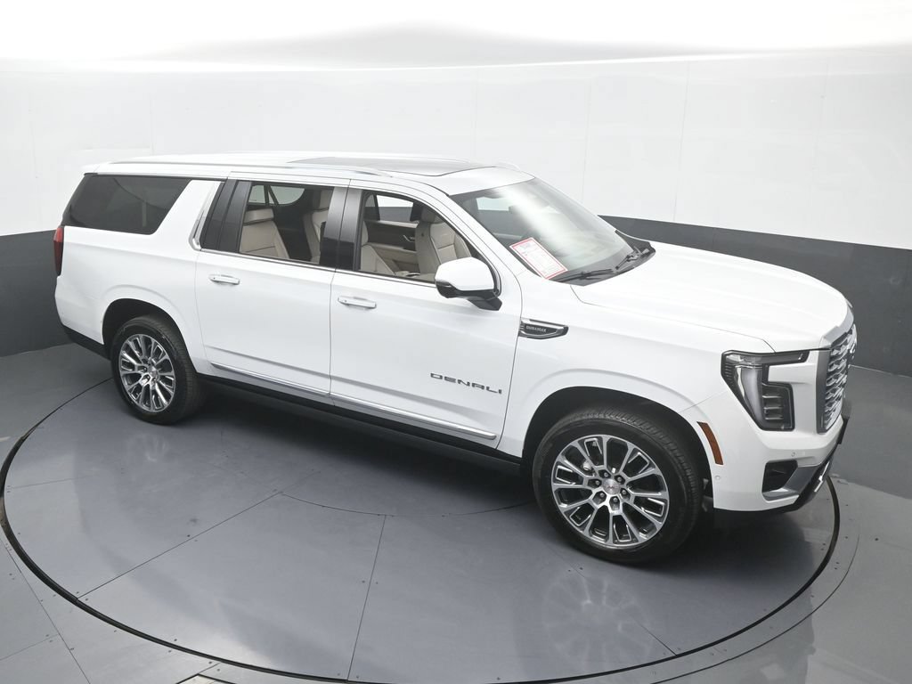 Used 2026 GMC Yukon XL Denali w/ Denali Reserve Package AWD/4WD image 66