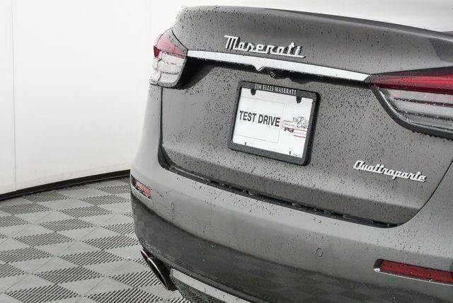 Used 2023 Maserati Quattroporte GT RWD image 37