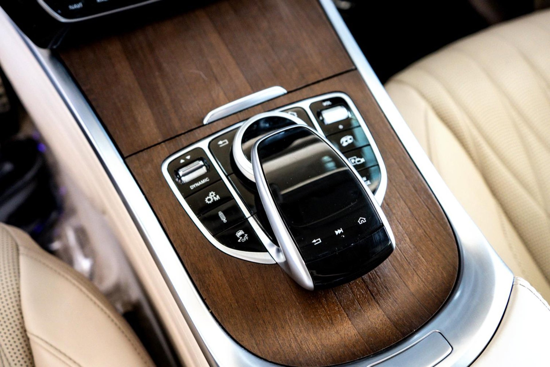 Certified 2021 Mercedes-Benz G 63 AMG 4MATIC image 21
