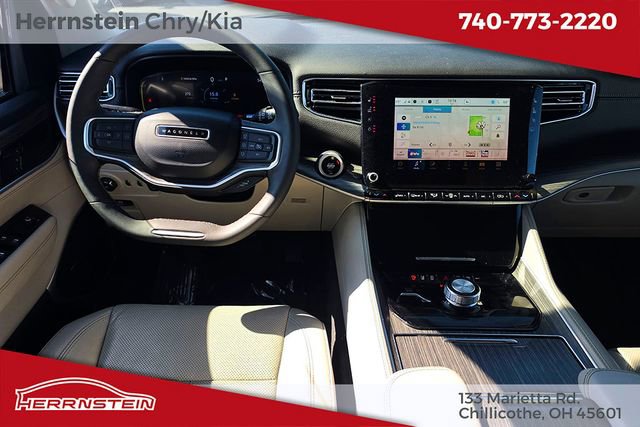 Used 2024 Jeep Wagoneer L Series II w/ Flexible Seating Group AWD/4WD image 6