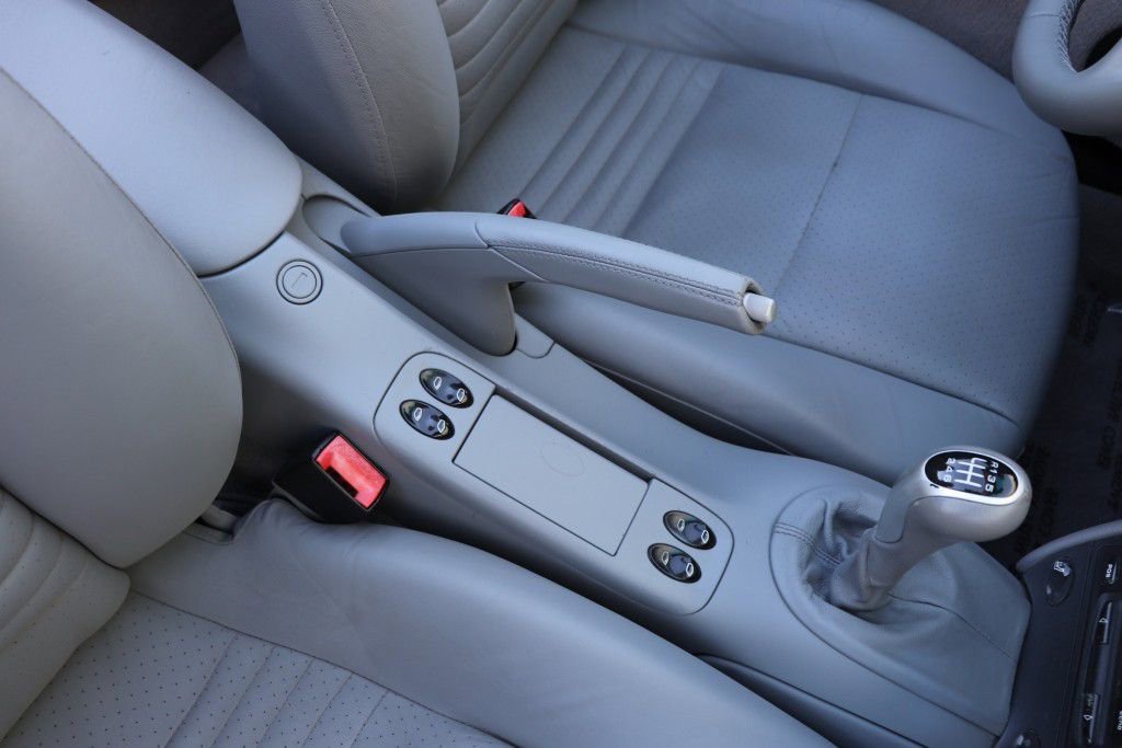 Used 2000 Porsche 911 Cabriolet image 50