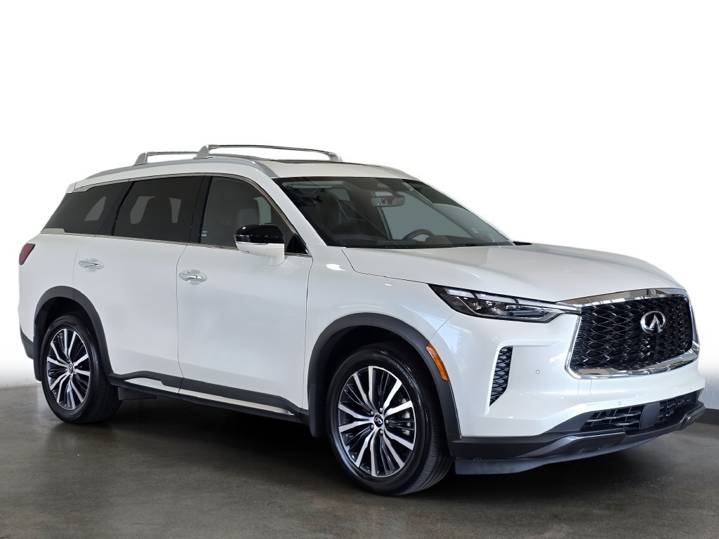 Certified 2024 INFINITI QX60 Sensory w/ Cargo Package AWD/4WD image 3