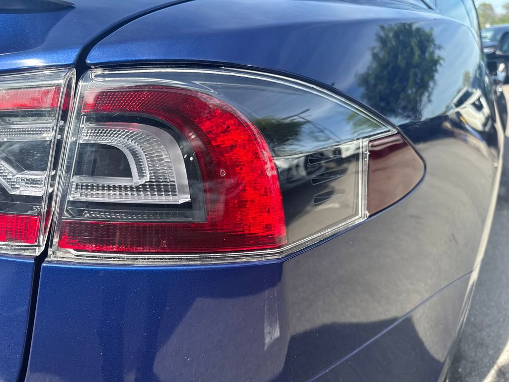 Used 2021 Tesla Model S Plaid image 44