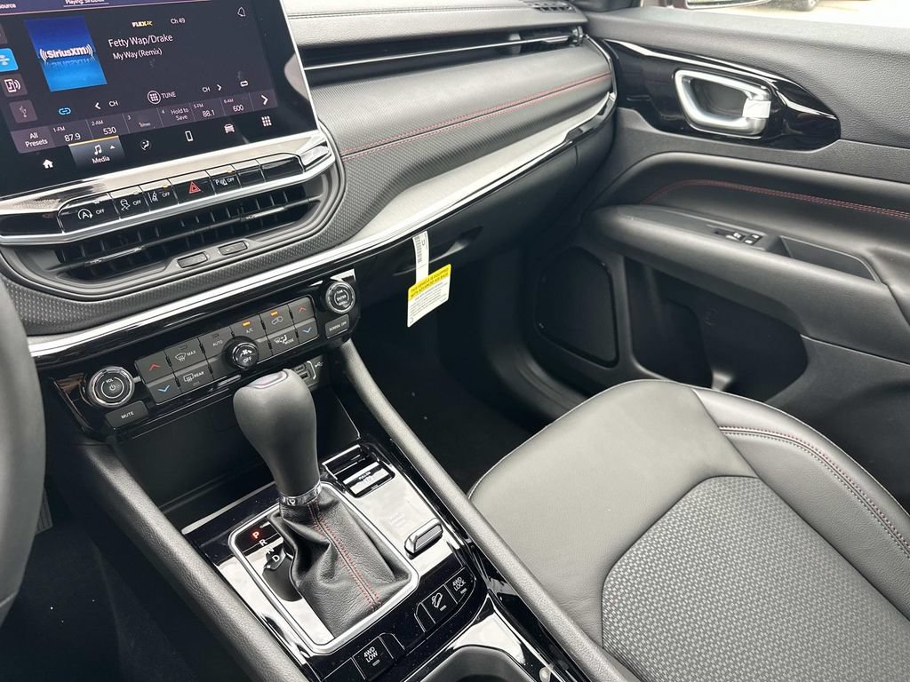 New 2026 Jeep Compass Trailhawk AWD/4WD image 16