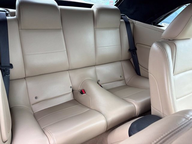 Used 2006 Ford Mustang Premium RWD image 11