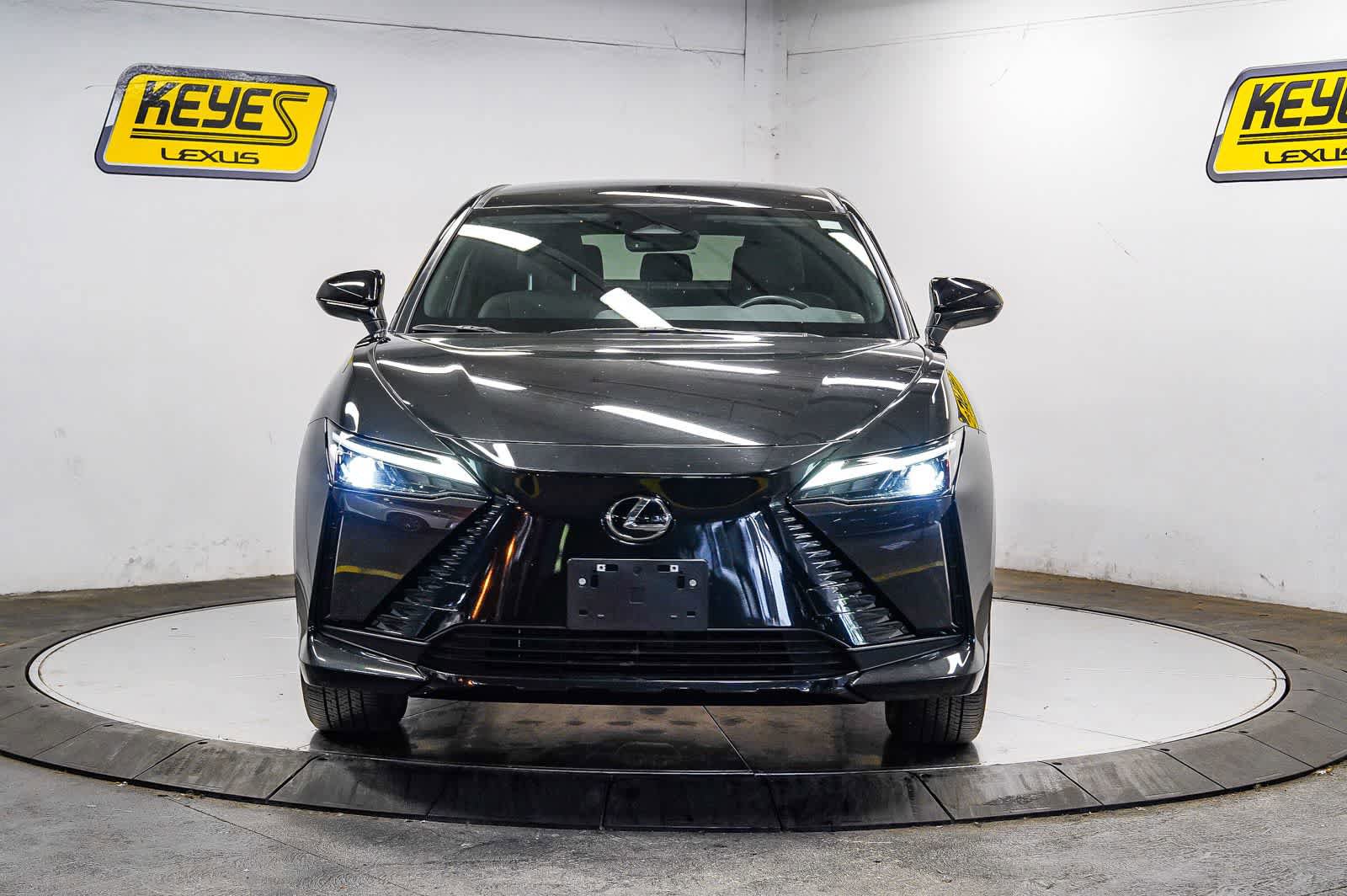 Used 2025 Lexus RZ 300e w/ Accessory Package (2T) FWD image 6