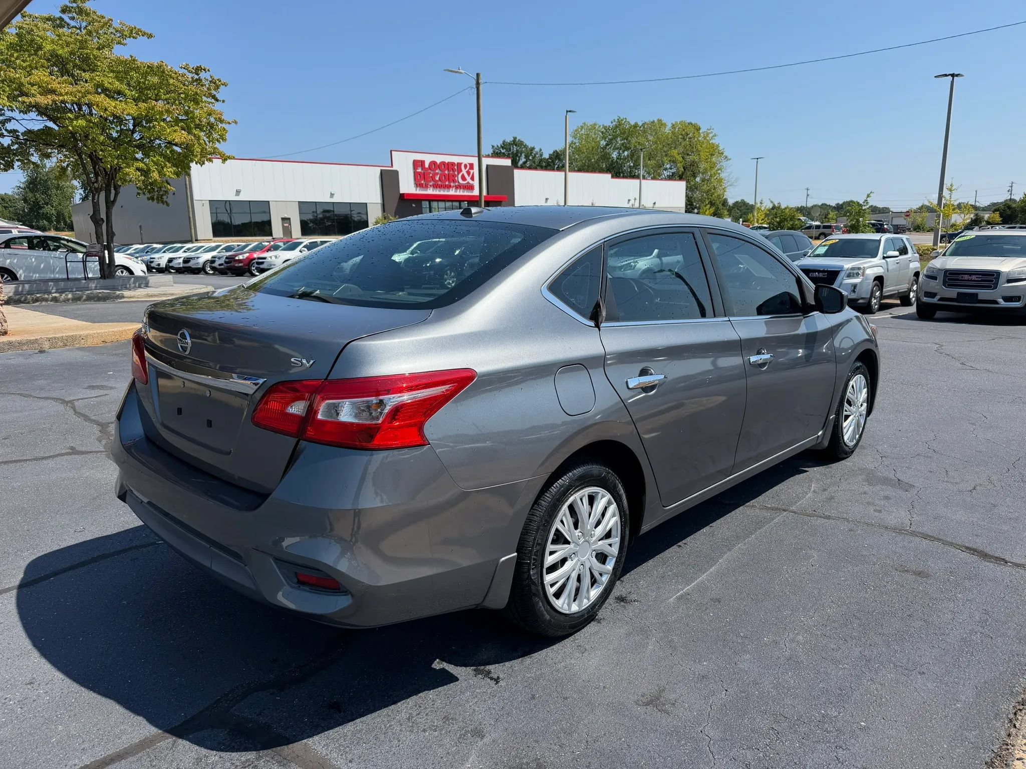Used 2017 Nissan Sentra SV FWD image 7