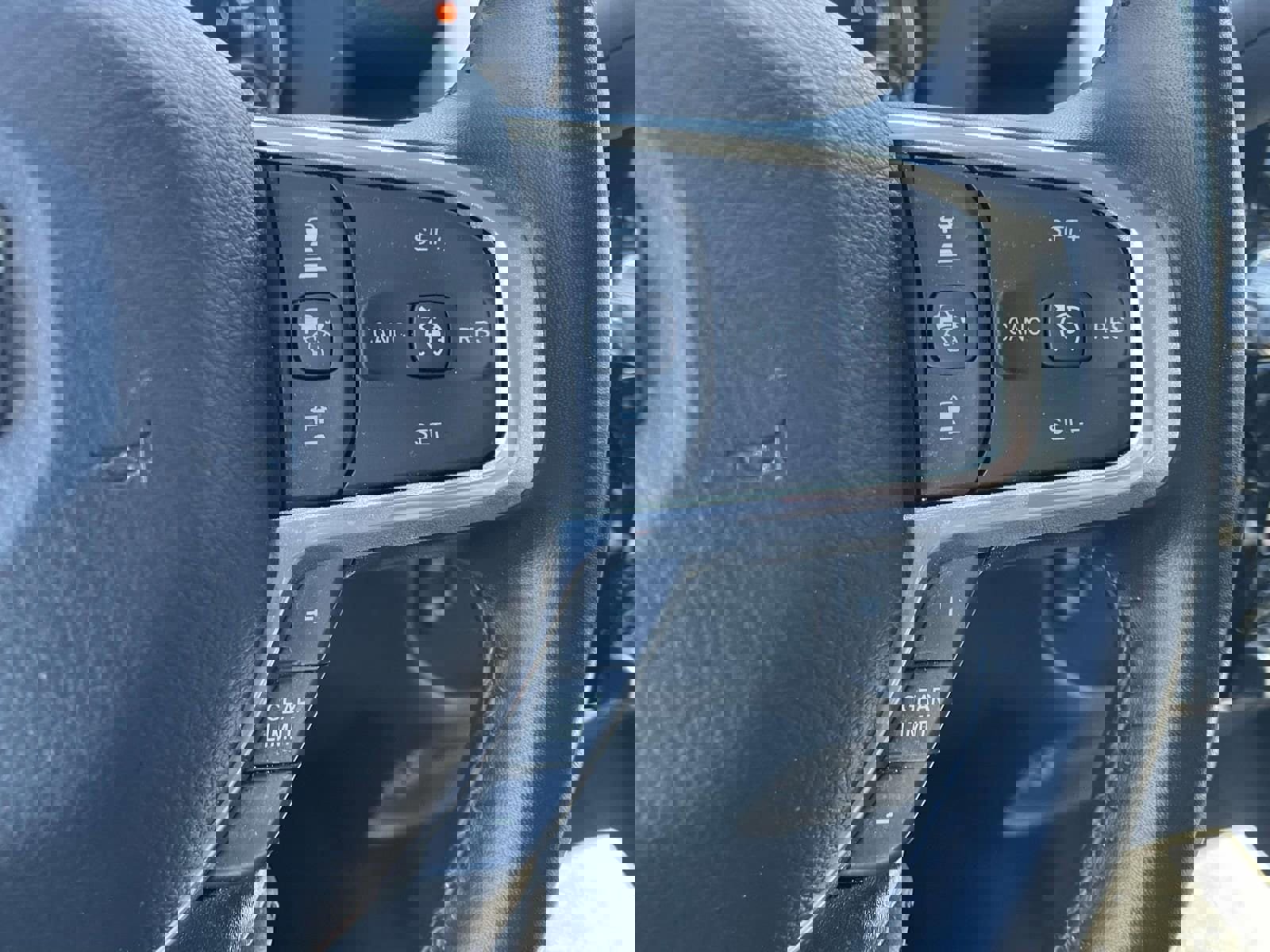 Used 2024 RAM 2500 Laramie w/ Safety Group image 19