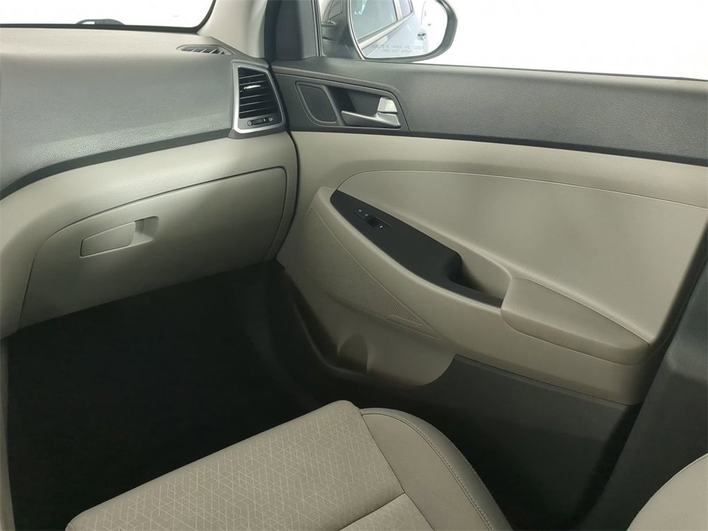 Used 2017 Hyundai Tucson SE image 18