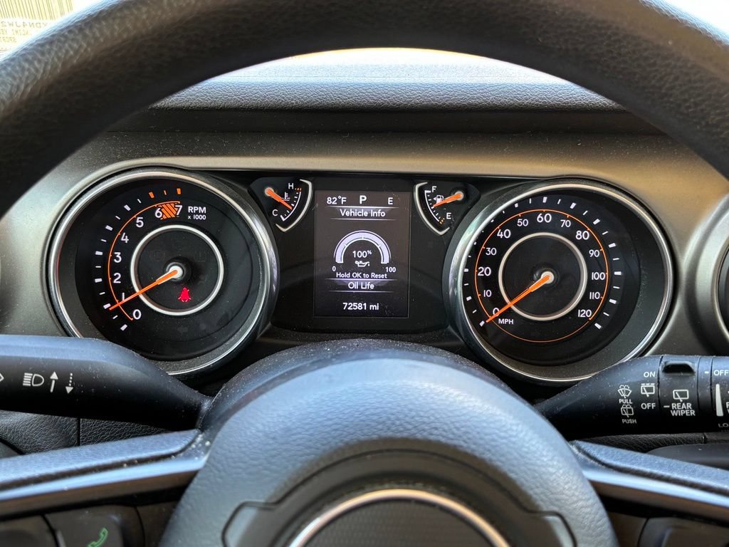 Used 2018 Jeep Wrangler Unlimited Sport AWD/4WD image 25