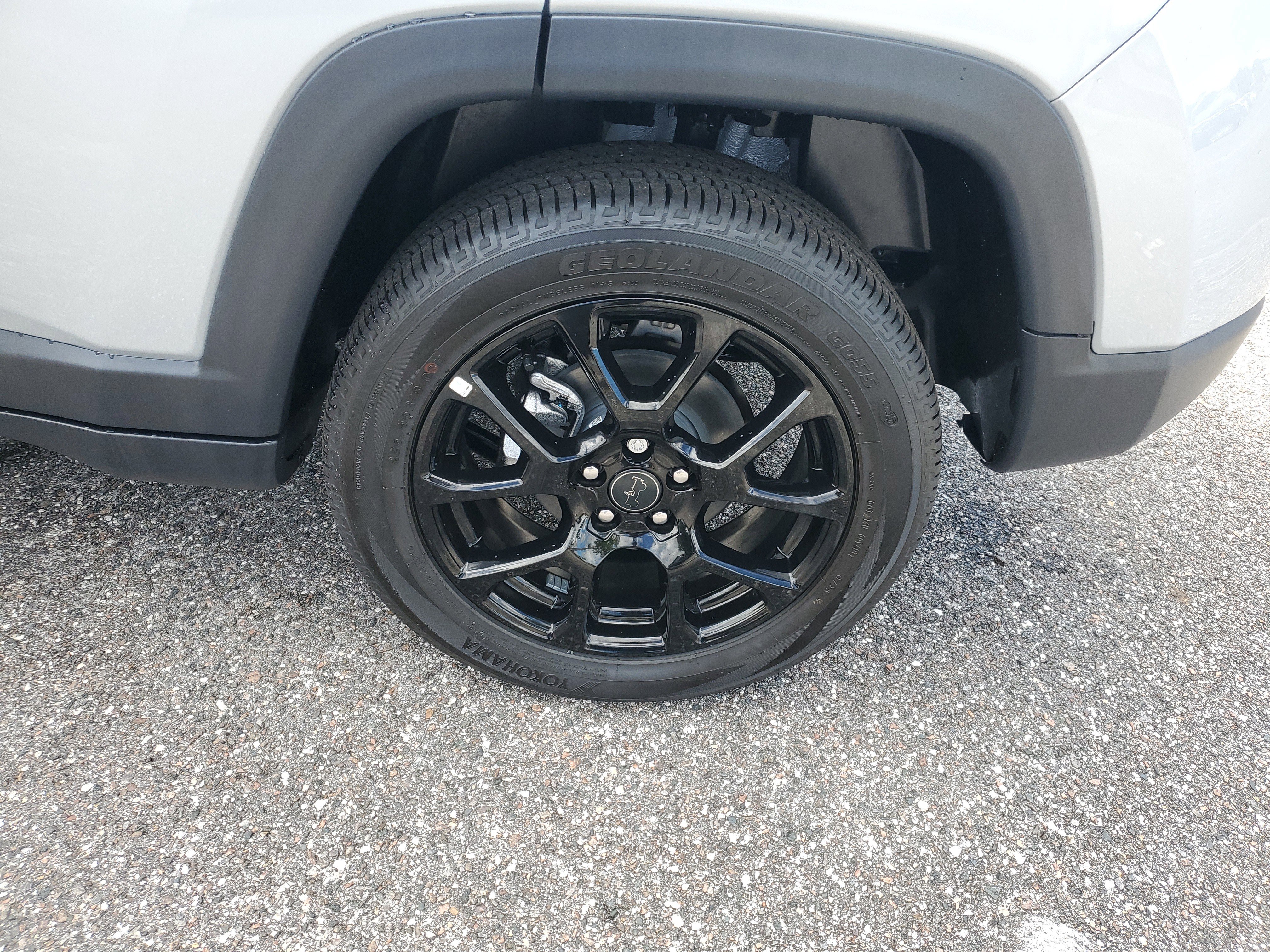 New 2026 Jeep Compass Latitude w/ Quick Order Package 29K image 9