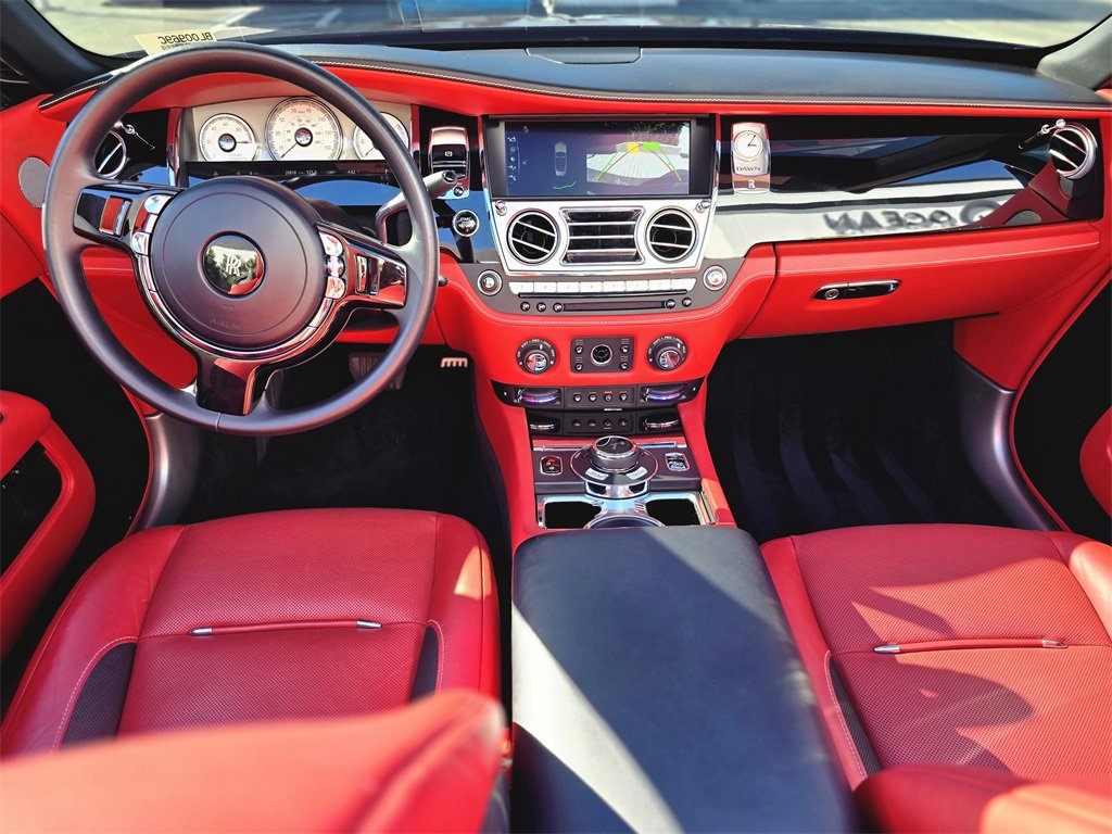 Used 2020 Rolls-Royce Dawn image 19