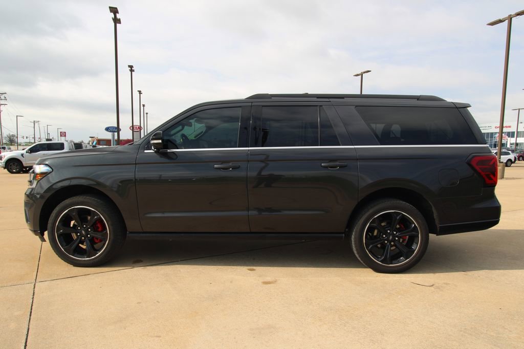 Used 2023 Ford Expedition Max Limited AWD/4WD image 18