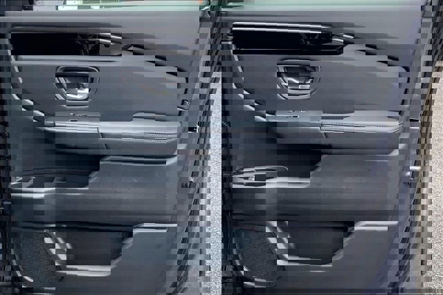 Used 2025 Honda Pilot Touring image 24