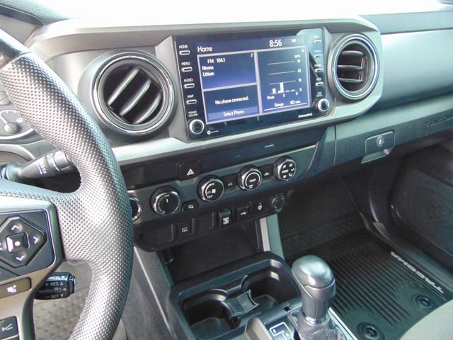 Used 2020 Toyota Tacoma TRD Sport AWD/4WD image 12