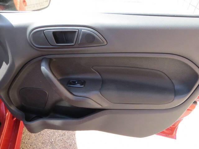 Used 2019 Ford Fiesta ST-Line w/ ST Line Cold Weather Package image 24